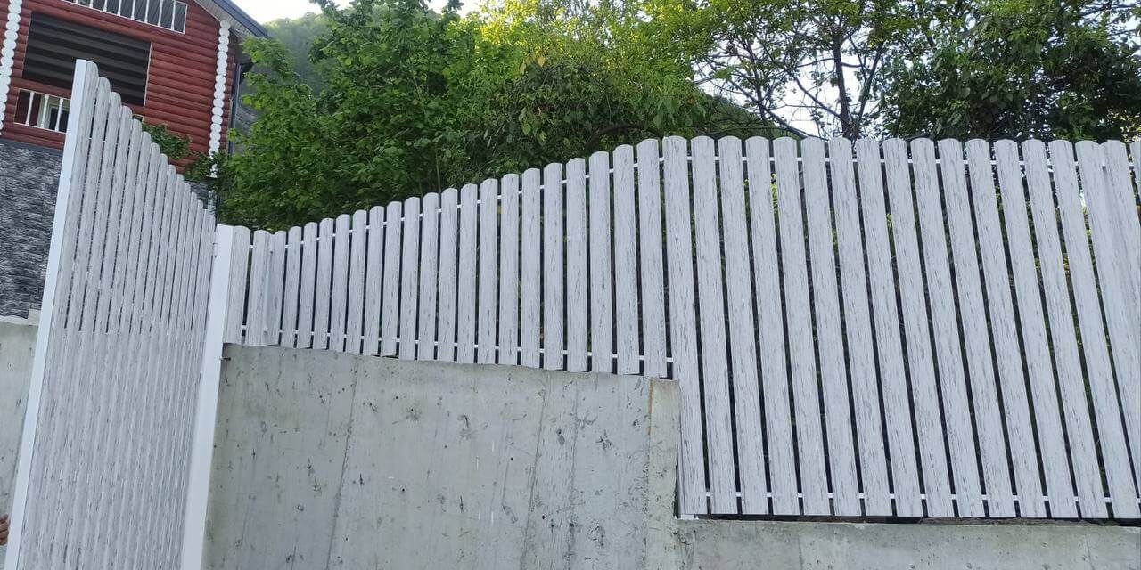 Забор из штакетника 41м в оттенке под дерево Беленый Дуб 2xPrintech двусторонний в Новокубанске