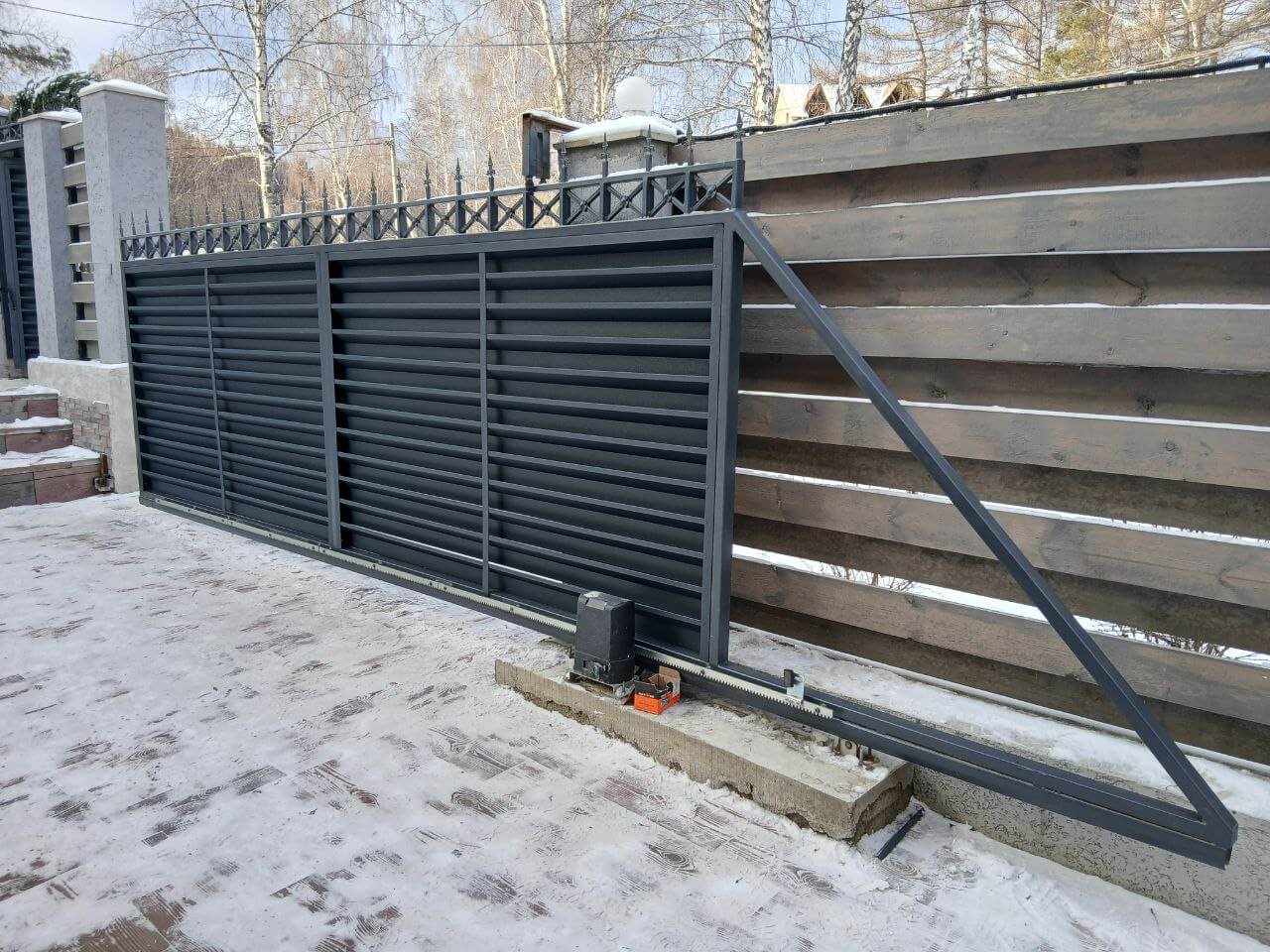 Входная группа из ламелей Хай-Тек RAL7024/7024 Серый Графит двусторонний МАТТЕ фото 23 в Новокубанске