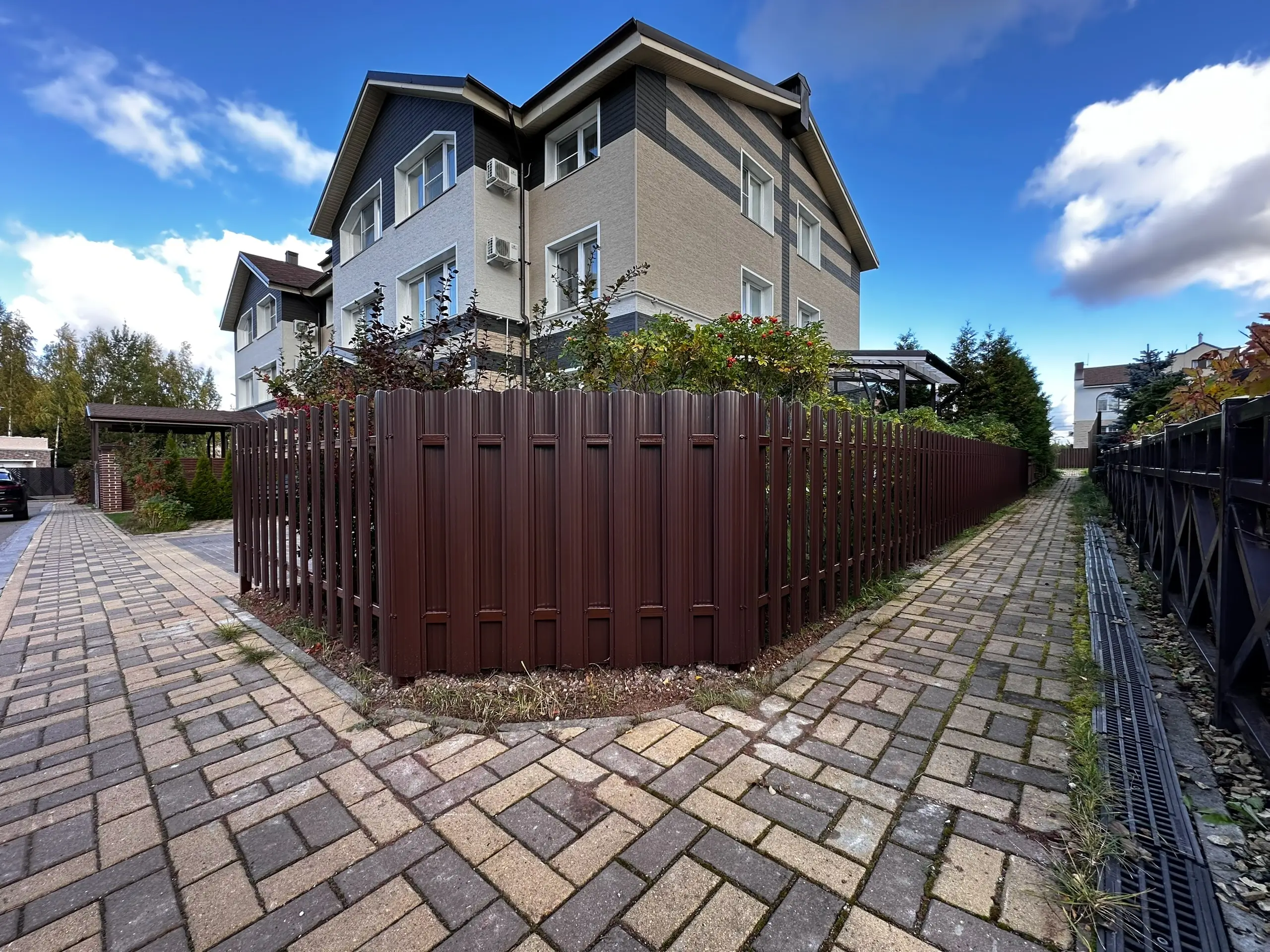 Заборчик из евроштакетника 18м RAL8017/8017 Шоколад двусторонний фото 1 в Новокубанске