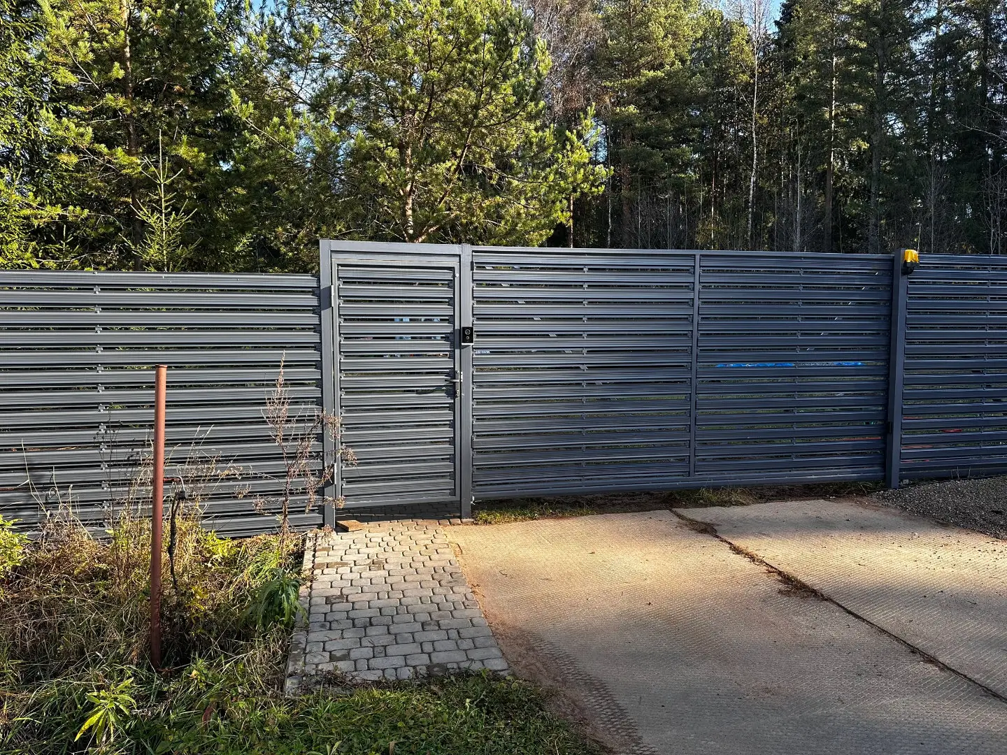 Забор-ранчо из евроштакетника 10м RAL7024 Серый Графит в Новокубанске
