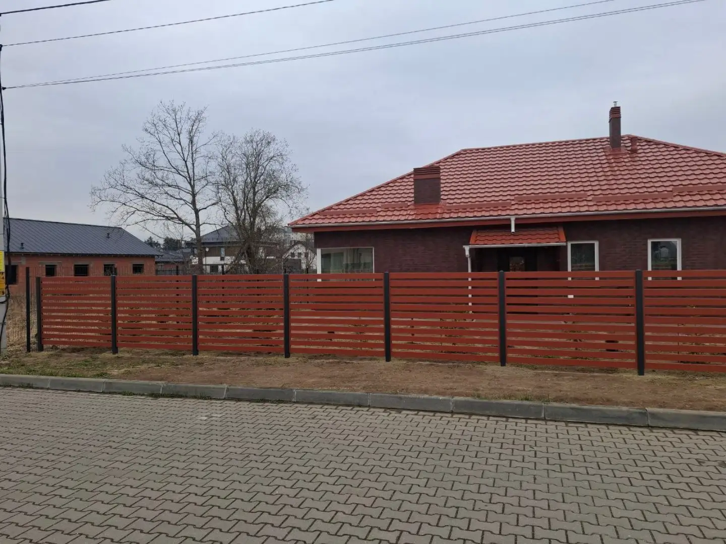 Забор-ранчо из металлопланкена 18м RAL8004 Терракотовый фото 3 в Новокубанске