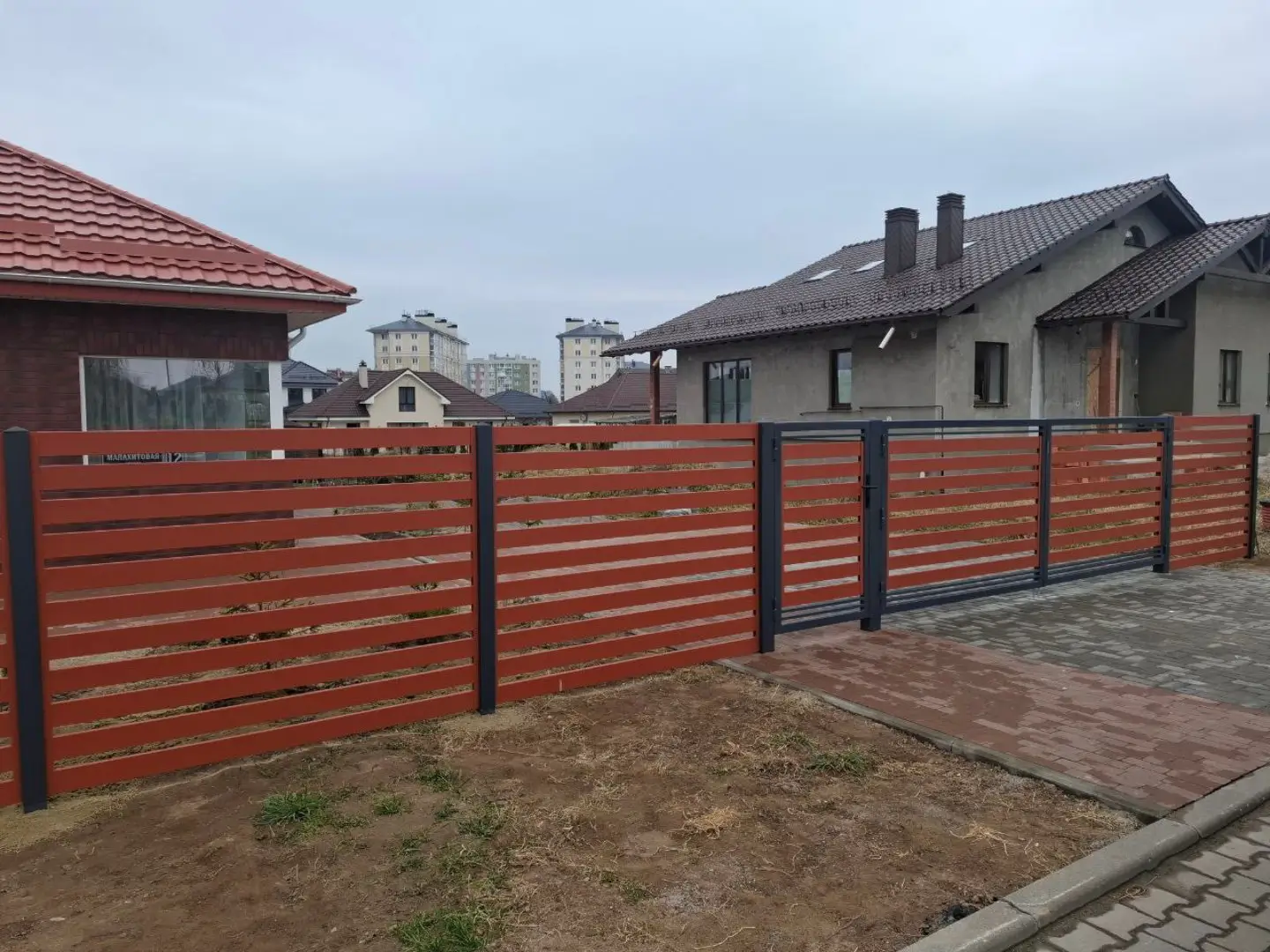 Забор-ранчо из металлопланкена 18м RAL8004 Терракотовый в Новокубанске