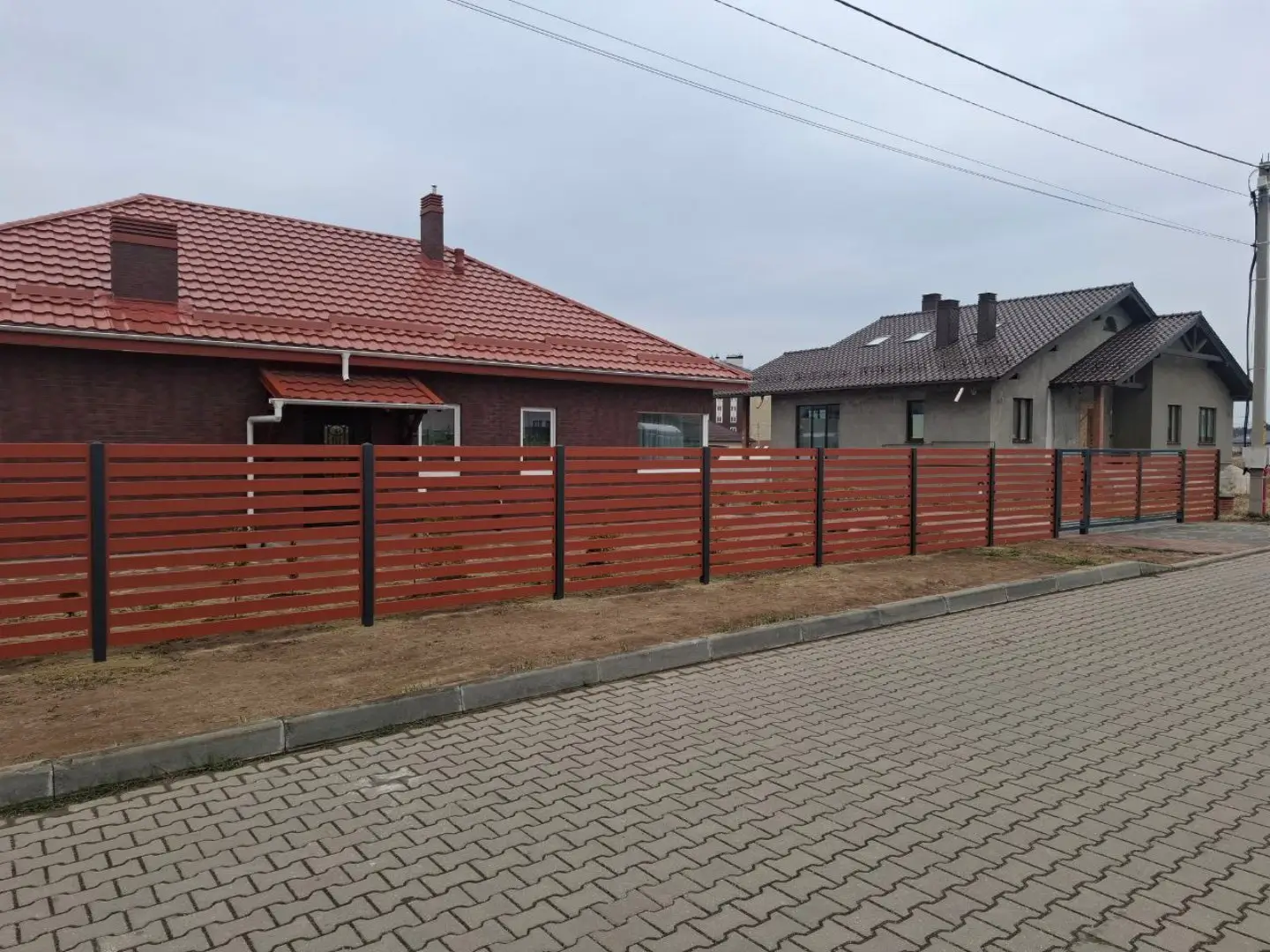 Забор-ранчо из металлопланкена 18м RAL8004 Терракотовый фото 1 в Новокубанске